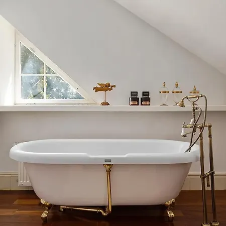 Folwark ホームステイ Grabianowo